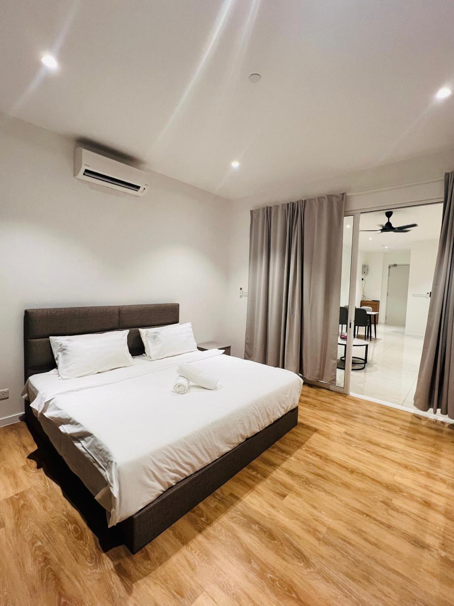 Quill Klcc By Glamourhome